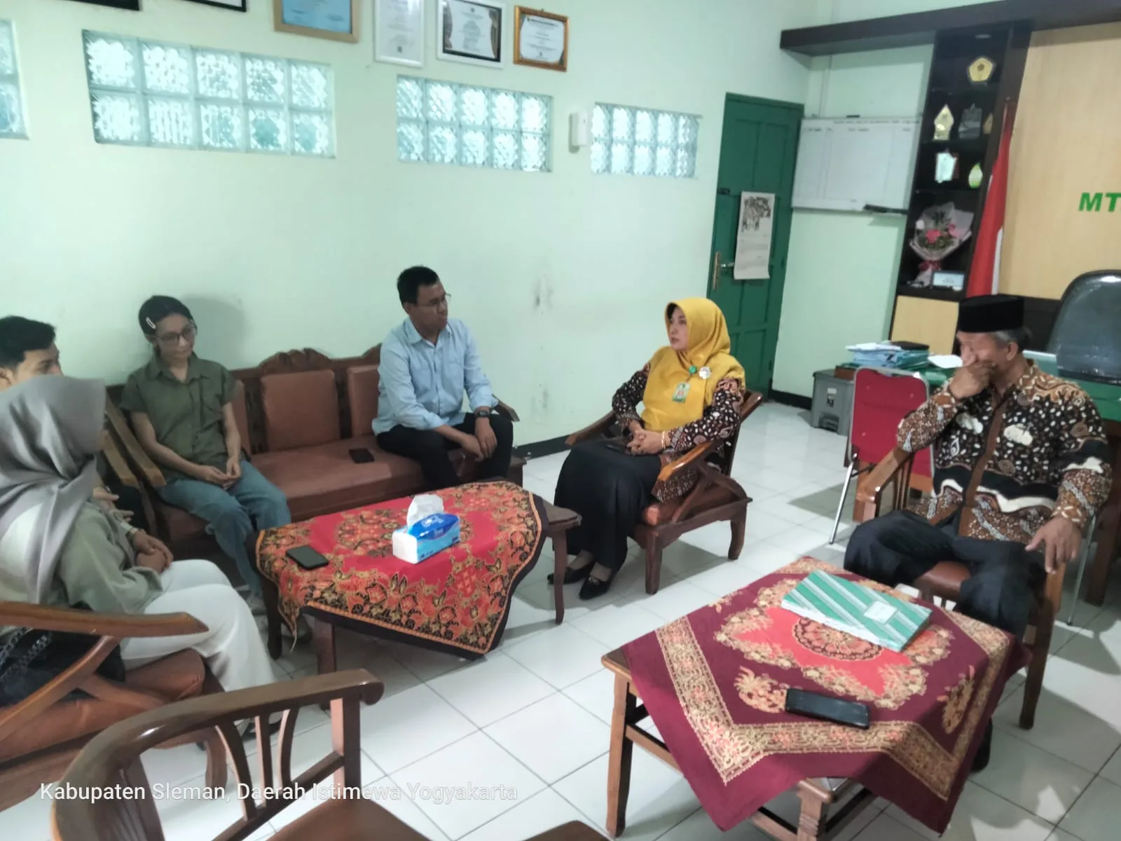 Perkuat Sinergi Program Gizi, MTsN 9 Sleman Jalin MoU dengan SPPG Maguwoharjo Depok