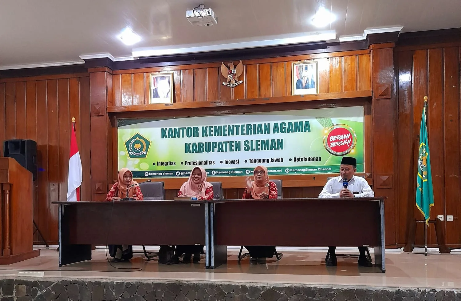 Semangat Ramadan, Kamad MTsN 9 Sleman Hadiri Pertemuan Dharma Wanita Kemenag Sleman