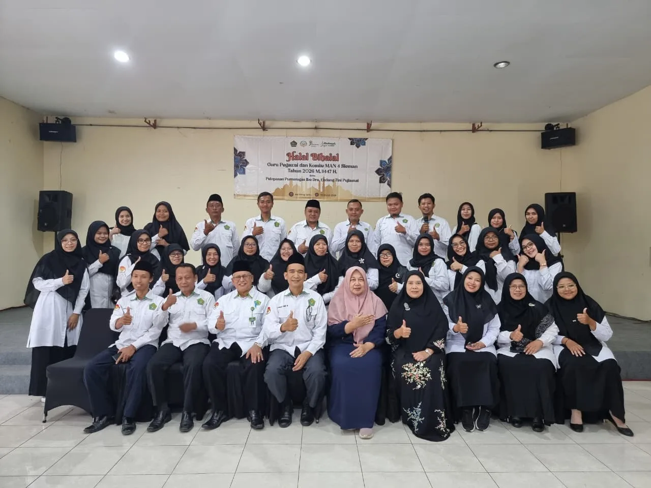 Sosok Hangat dan Disiplin, Bu Endang Resmi Purnatugas