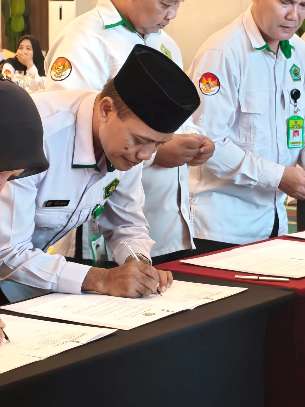 Kepala MTsN 8 Sleman Teken Perjanjian Kinerja pada Raker Kemenag Sleman 2026