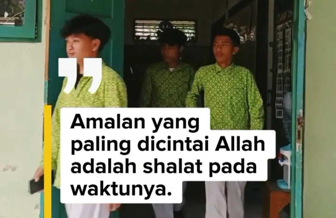 Konten Ramadhan (Korma) MTsN 10 Sleman: Kelas IX D Ingatkan Salat Tepat Waktu