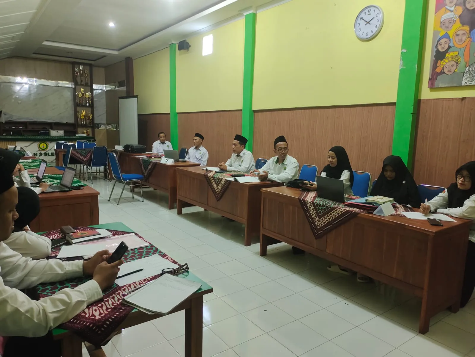 Mantapkan Agenda Pesantren Kilat, MTs Negeri 3 Sleman Adakan Rapat