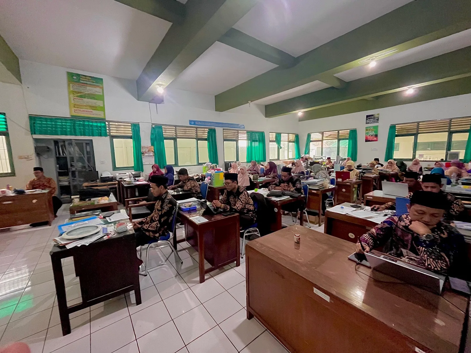 Persiapan Matang Jelang ASTS Genap: Madrasah Gelar Briefing Intensif bagi Seluruh Guru