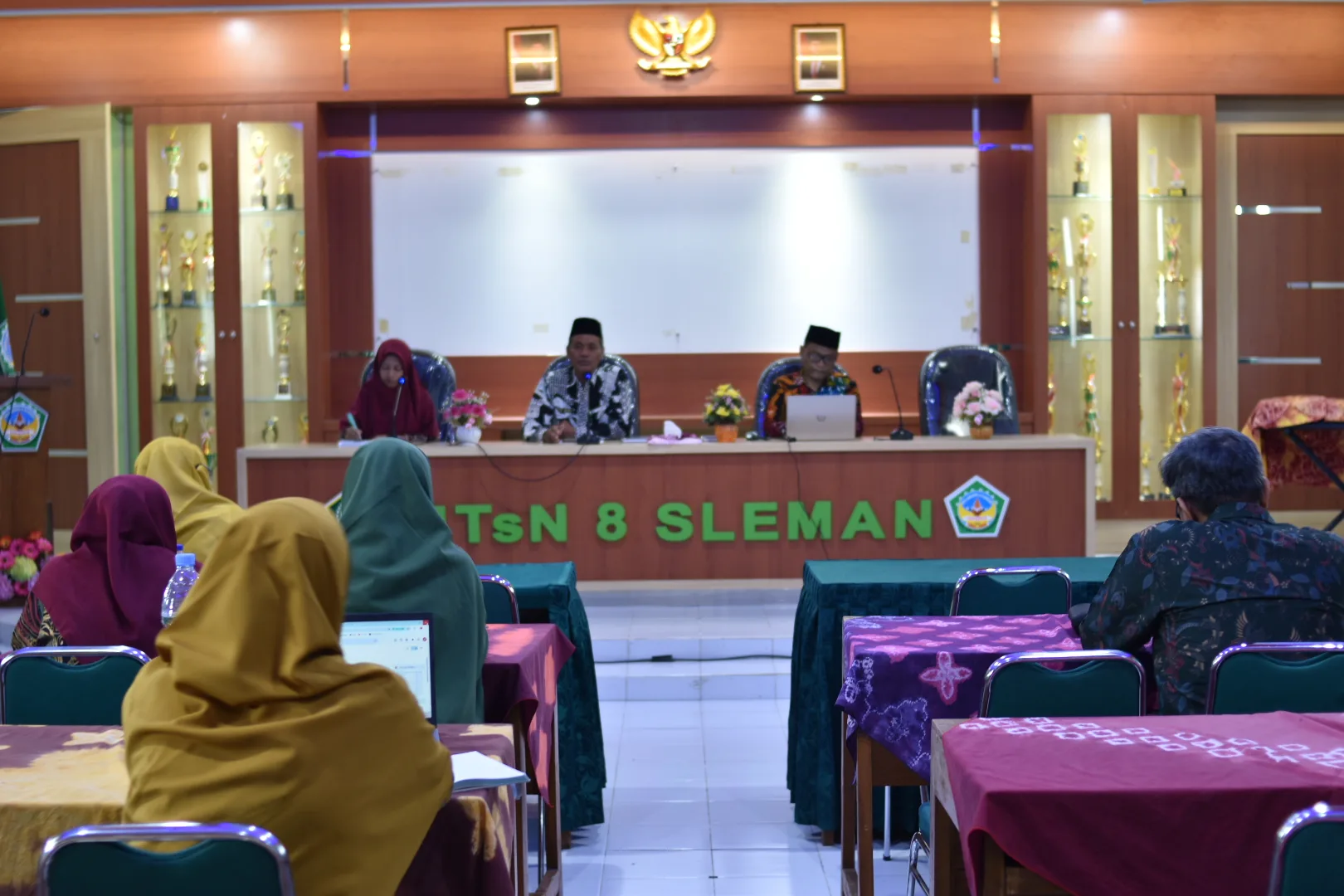 Jelang TKA Utama, MTsN 8 Sleman Matangkan Persiapan Lewat Rapat Koordinasi