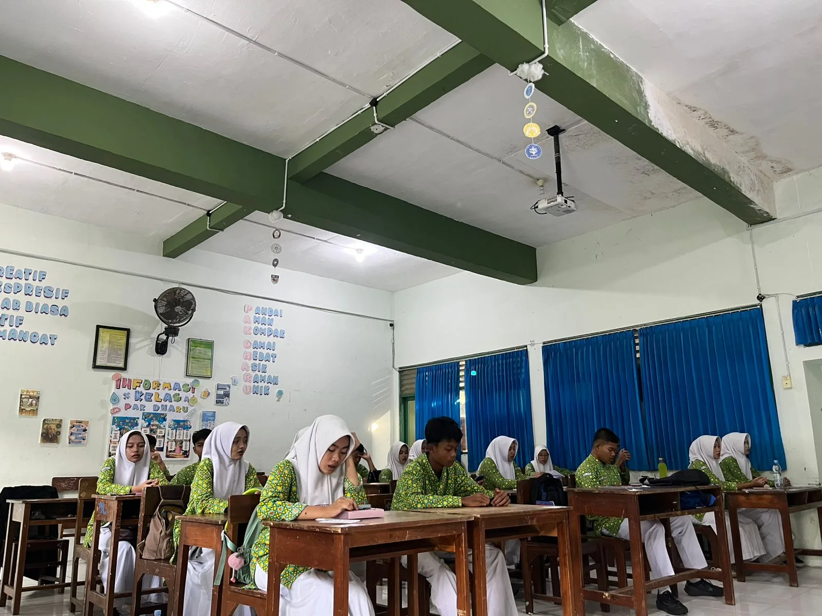 Optimisme di Hari Ketiga ASTS MAN 5 Sleman: Sinergi Spiritual dan Kemandirian Digital
