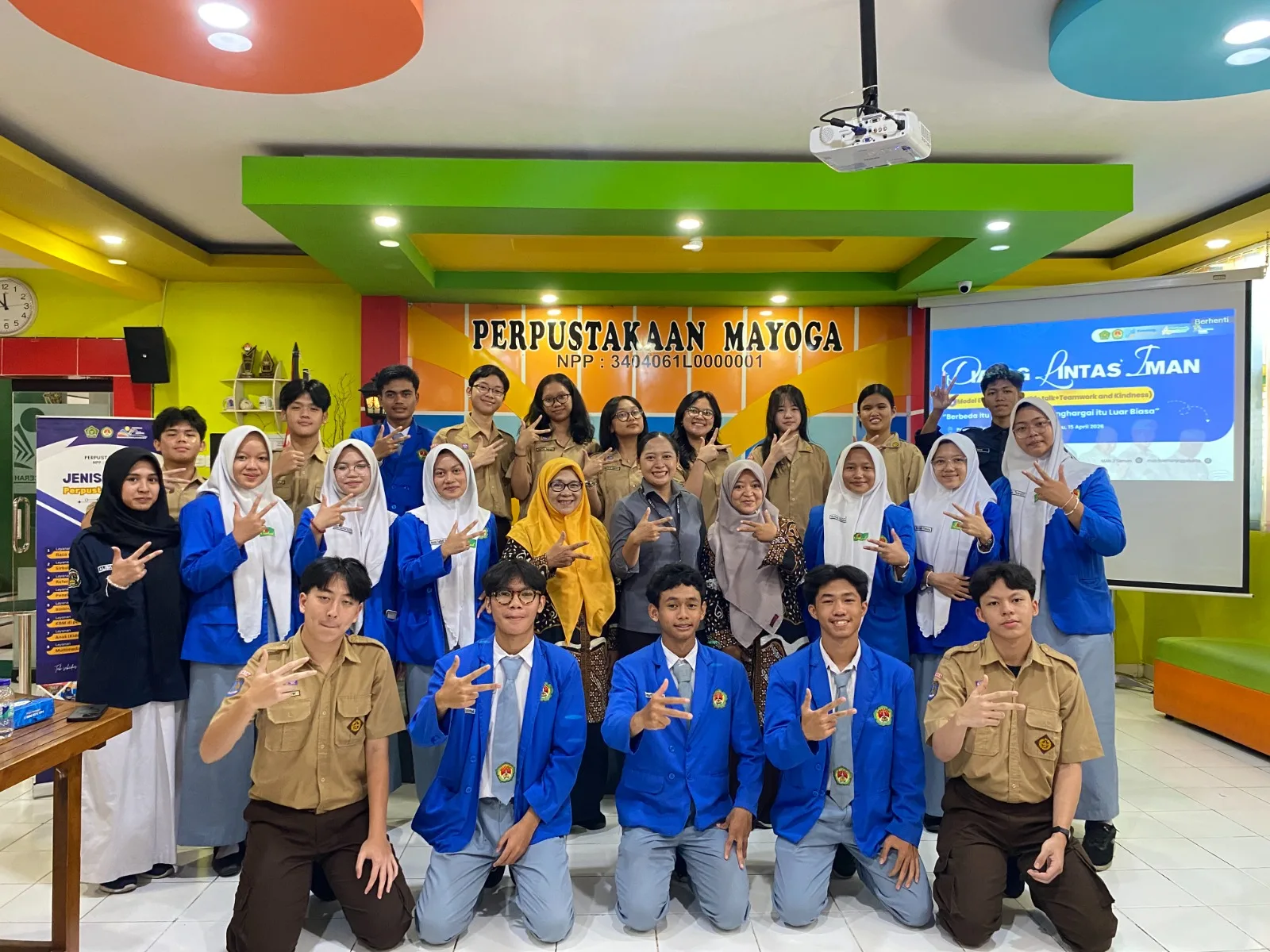 Dari Teori ke Aksi: MAN 3 Sleman Hadirkan Dialog Lintas Iman Berbasis E-Talk+