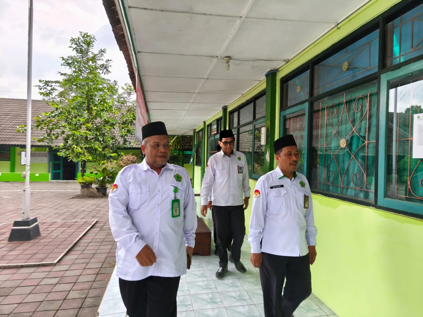 Kepala Kantor Kemenag Sleman Tinjau Langsung TKAD di MTsN 1 Sleman