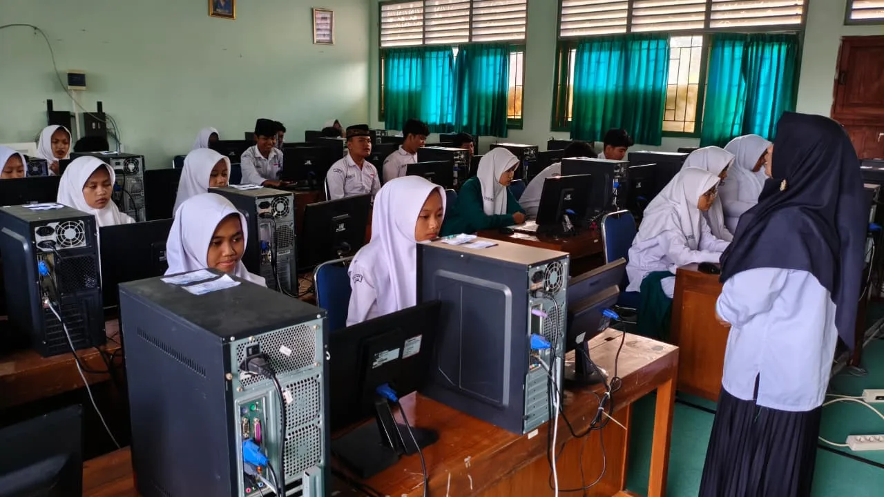 Semangat Literasi dan Religi Warnai Hari Pertama Asesmen Madrasah di MTsN 3 Sleman