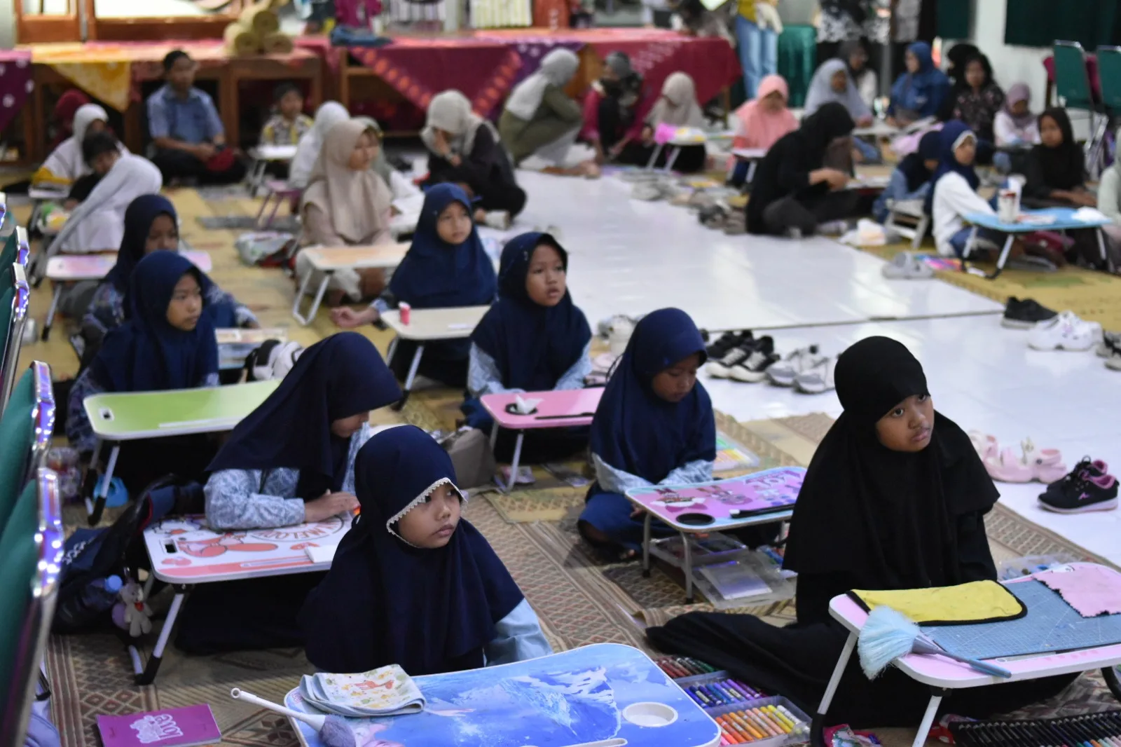 Antusias Peserta SD/MI Warnai Lomba Melukis dan Mewarnai HAB ke-48 MTsN 8 Sleman