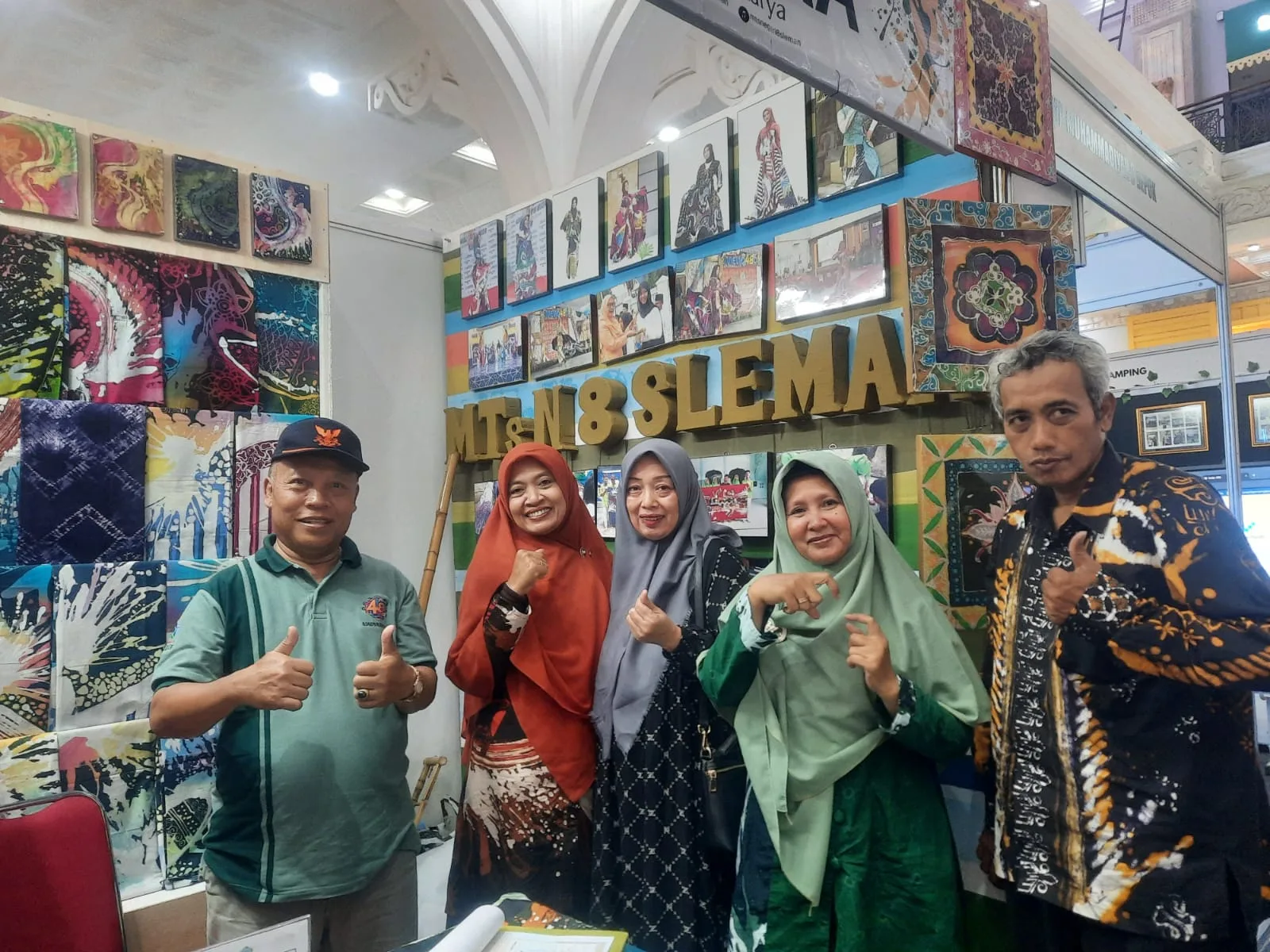 Stan MTsN 8 Sleman Ramai Pengunjung, Ketua Komite Bangga dengan Karya Siswa
