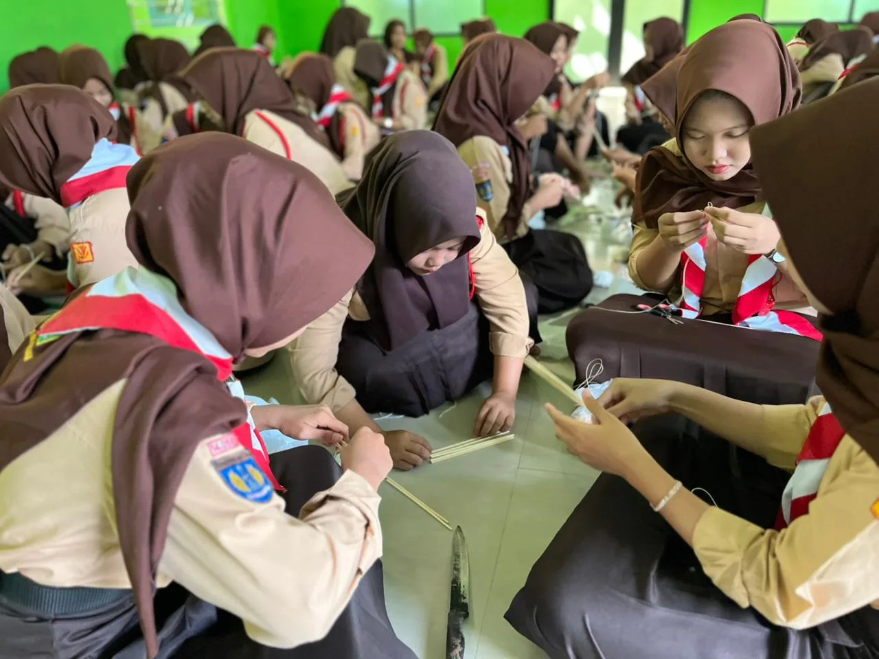 Menuju Kelulusan, Siswa Kelas IX MTsN 2 Sleman Ikuti Ujian Kepramukaan