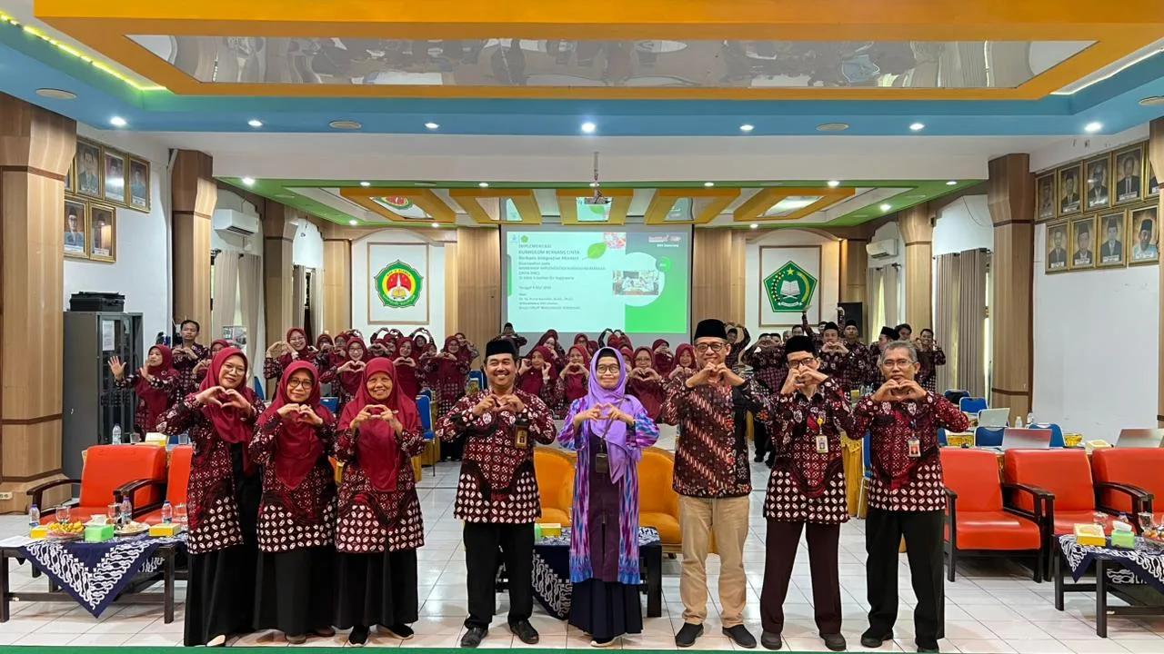 Raker MAN 3 Sleman Hadirkan Workshop Implementasi Kurikulum Berbasis Cinta