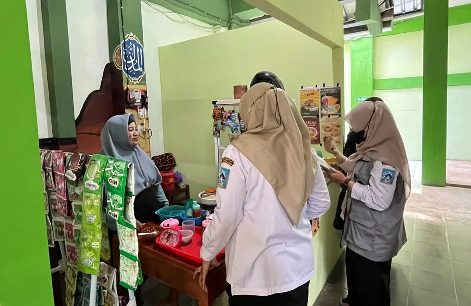 Ciptakan Kantin Sehat, MAN 3 Sleman Terima Kunjungan dan Pembinaan dari Puskesmas Mlati 1