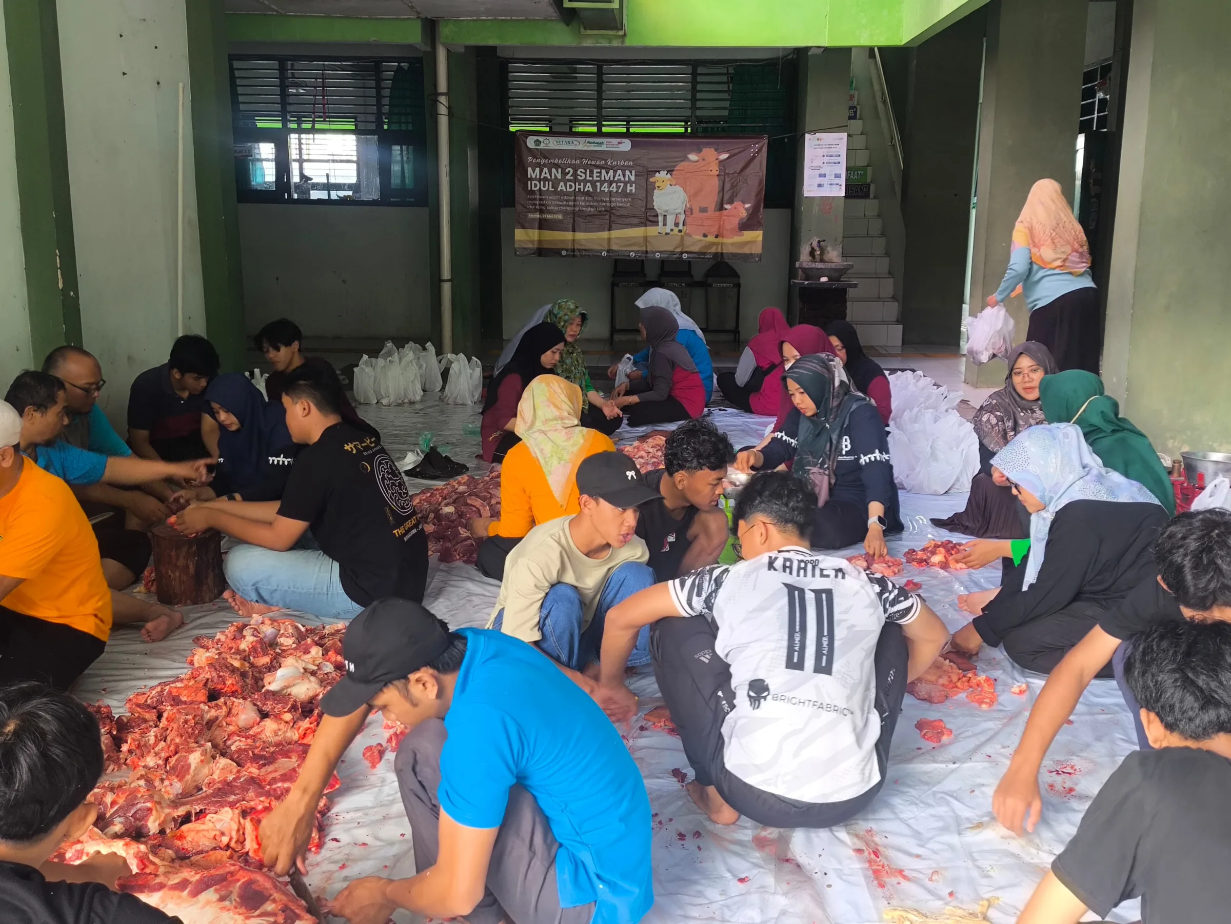 Semangat Berbagi dan Kepedulian, MAN 2 Sleman Gelar Penyembelihan Hewan Kurban