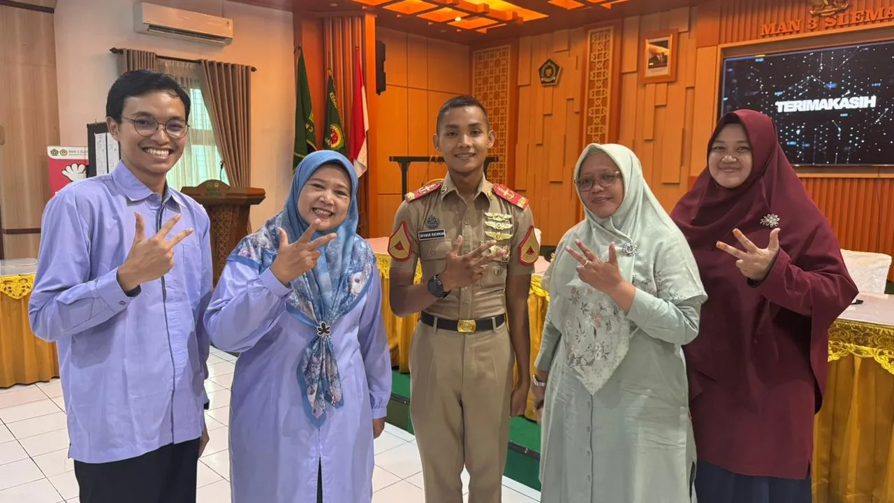 Inspiratif! Alumni Berbagi Kiat Sukses Tembus AAU dalam Sosialisasi di MAN 3 Sleman