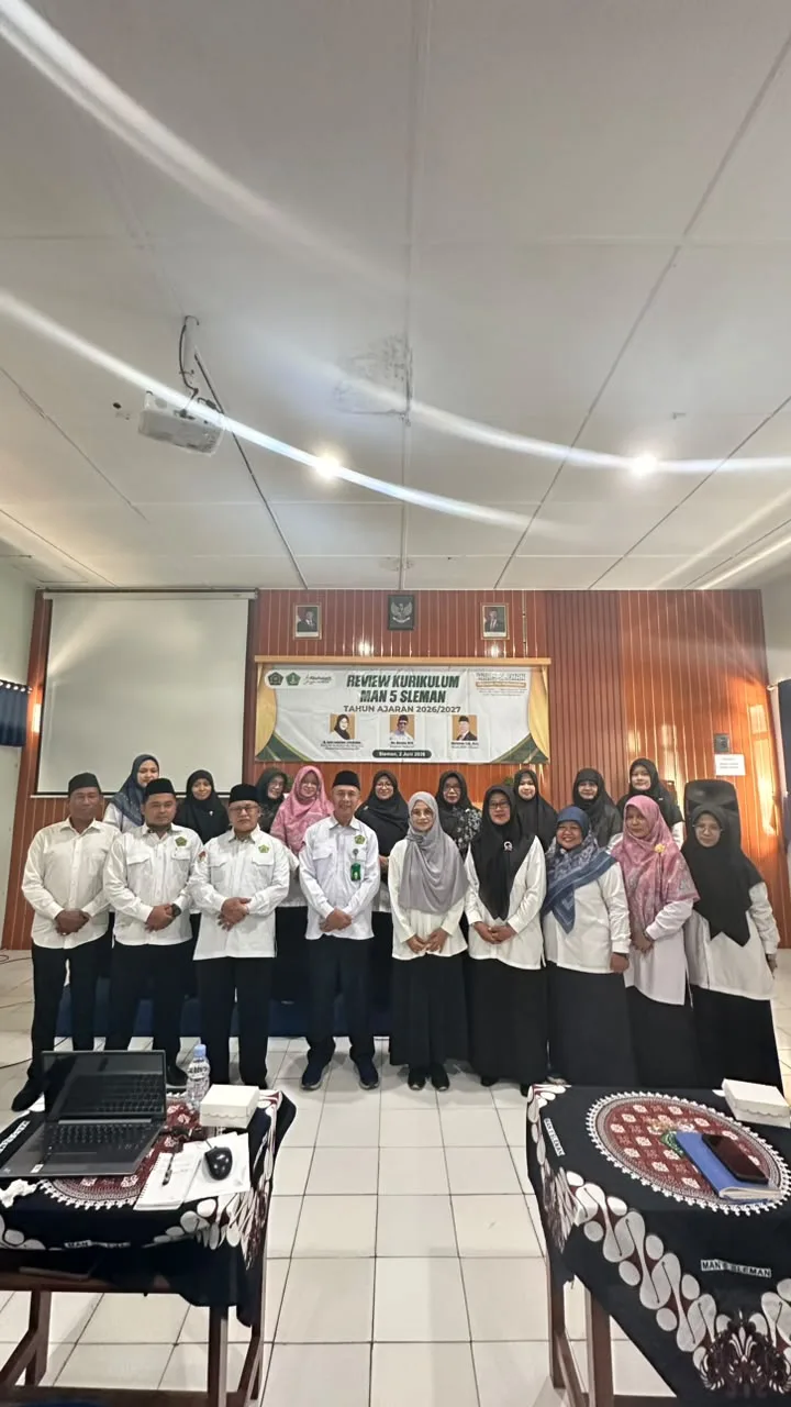 MAN 5 Sleman Gelar Review Dokumen Kurikulum Tahun Ajaran 2026/2027 demi Tingkatkan Mutu Pendidikan