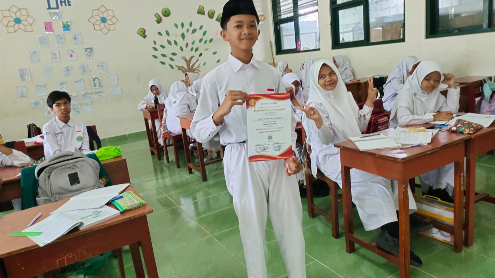 Medali Emas Matematika Disabet Naufal Fadhilah Ramadhan MTs Negeri 3 Sleman, Ajang Nusantara Science Olympiad (NSO)