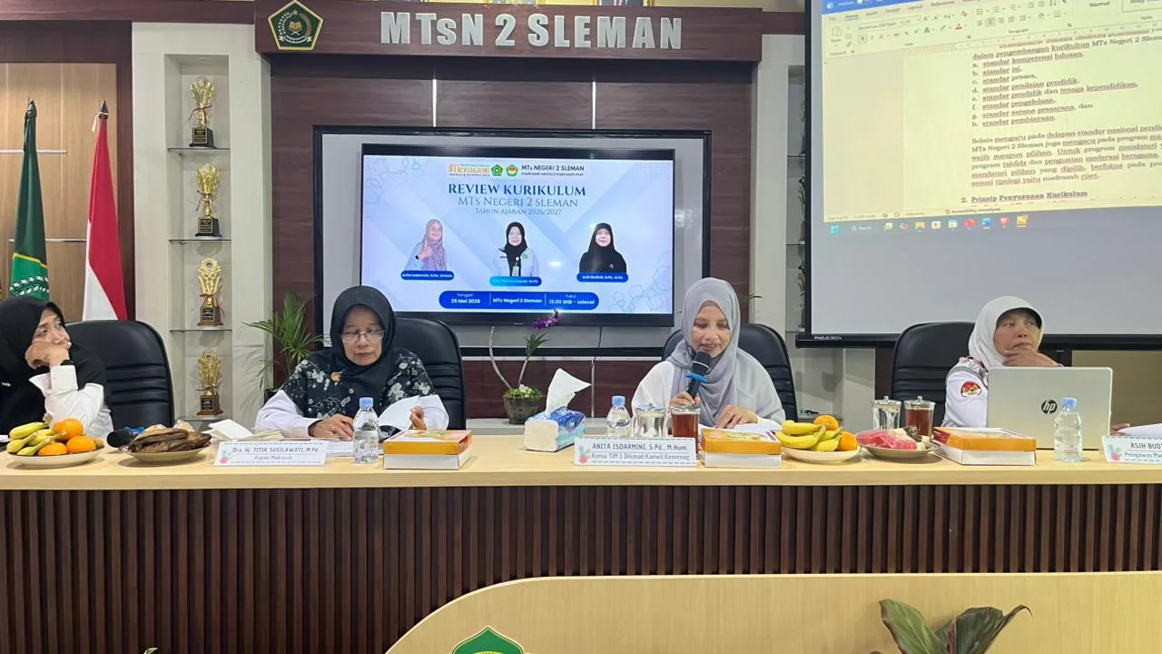 Siap Hadapi Tahun Pelajaran Baru, MTsN 2 Sleman Gelar Review Kurikulum 2026/2027 untuk Tingkatkan Mutu Pendidikan