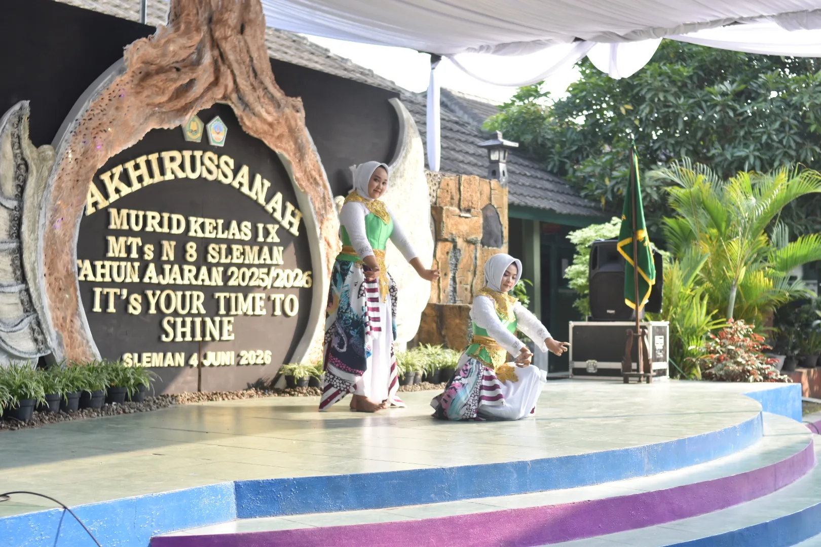 Tampil Anggun, Tari Mangastuti Tutup Kirab Akhirussanah MTsN 8 Sleman