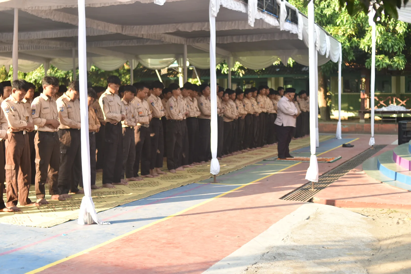 Awali dengan Salat Duha Berjamaah, Siswa MTsN 8 Sleman Ikuti Sosialisasi Moderasi Beragama