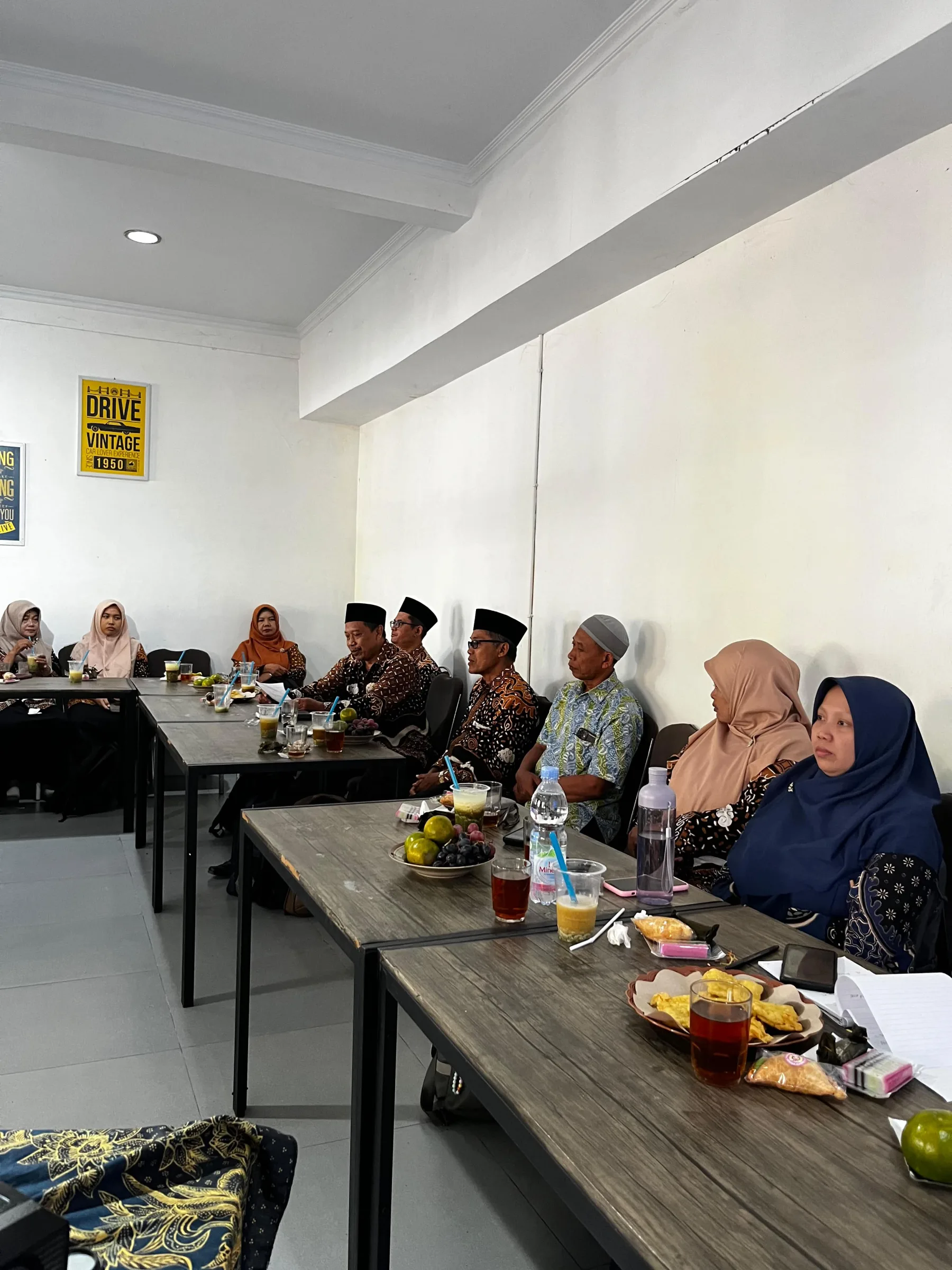 Perkuat Profesionalisme, Dua Guru BK MTsN 9 Sleman Hadiri Forum MGBK
