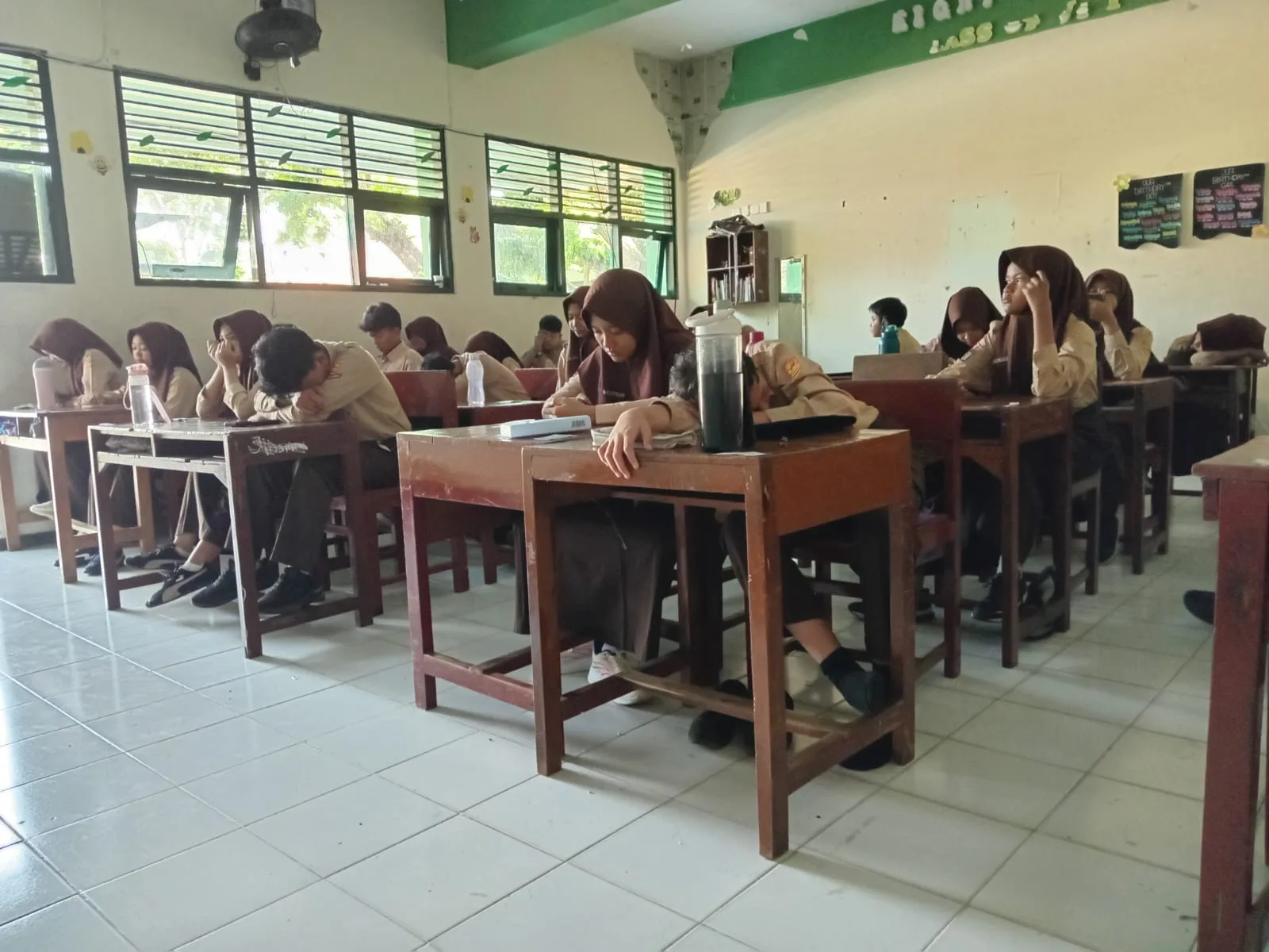 Hari Terakhir ASAT di MTsN 3 Sleman Berjalan Lancar, Mapel Tahfidz dan Khusus Jadi Penutup