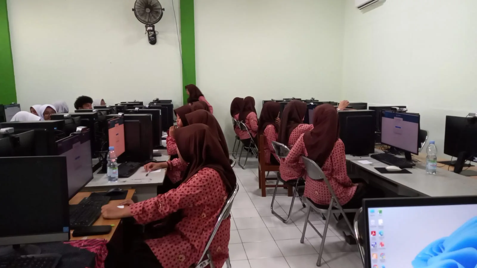Hari Pertama OSN-K 2026 Digelar, Delegasi MAN 2 Sleman Tunjukkan Semangat Juang Tinggi