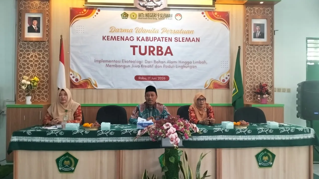 Penasehat DWP Kemenag Sleman Beri Pembinaan pada Turba DWP di MTsN 9 Sleman