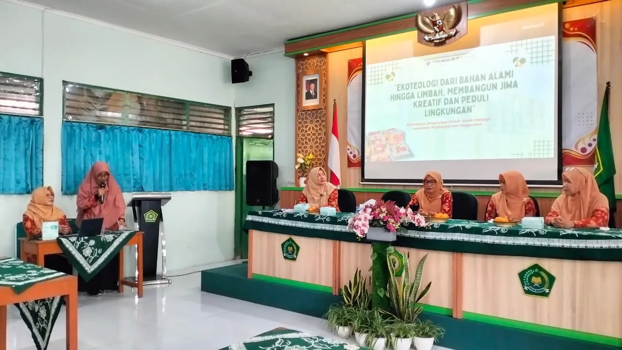 Tim Adiwiyata MTsN 9 Sleman Presentasikan Implementasi Ekoteologi pada Turba DWP Kemenag Sleman