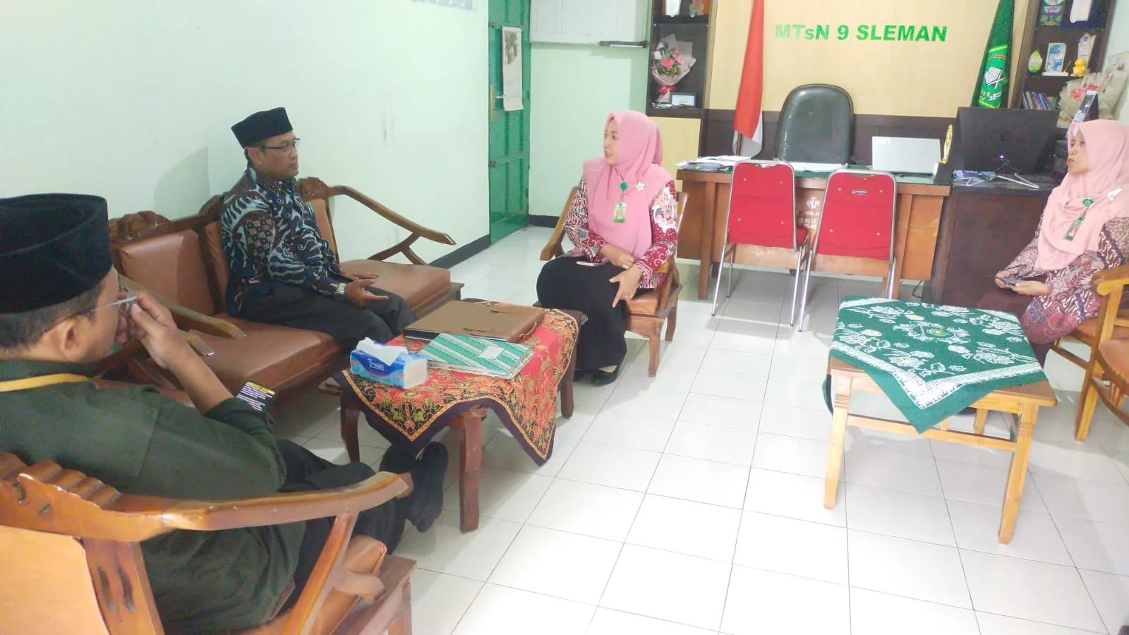 Kakanwil Kemenag DIY Pastikan PMBM MTsN 9 Sleman Berjalan Sesuai Ketentuan