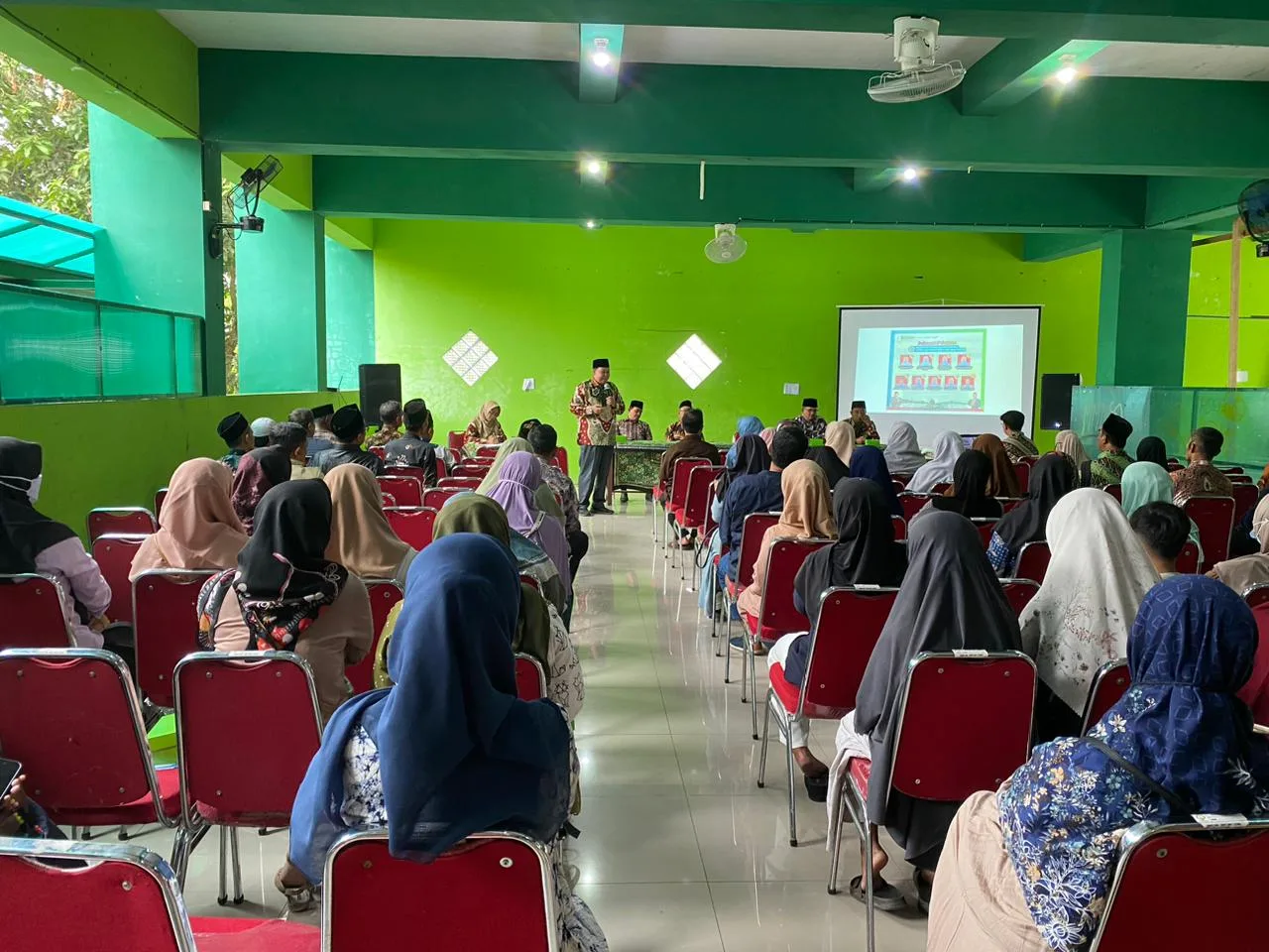 MAN 2 Sleman Perkuat Sinergi dengan Wali Murid melalui Kegiatan Parenting dan Sosialisasi Program Madrasah