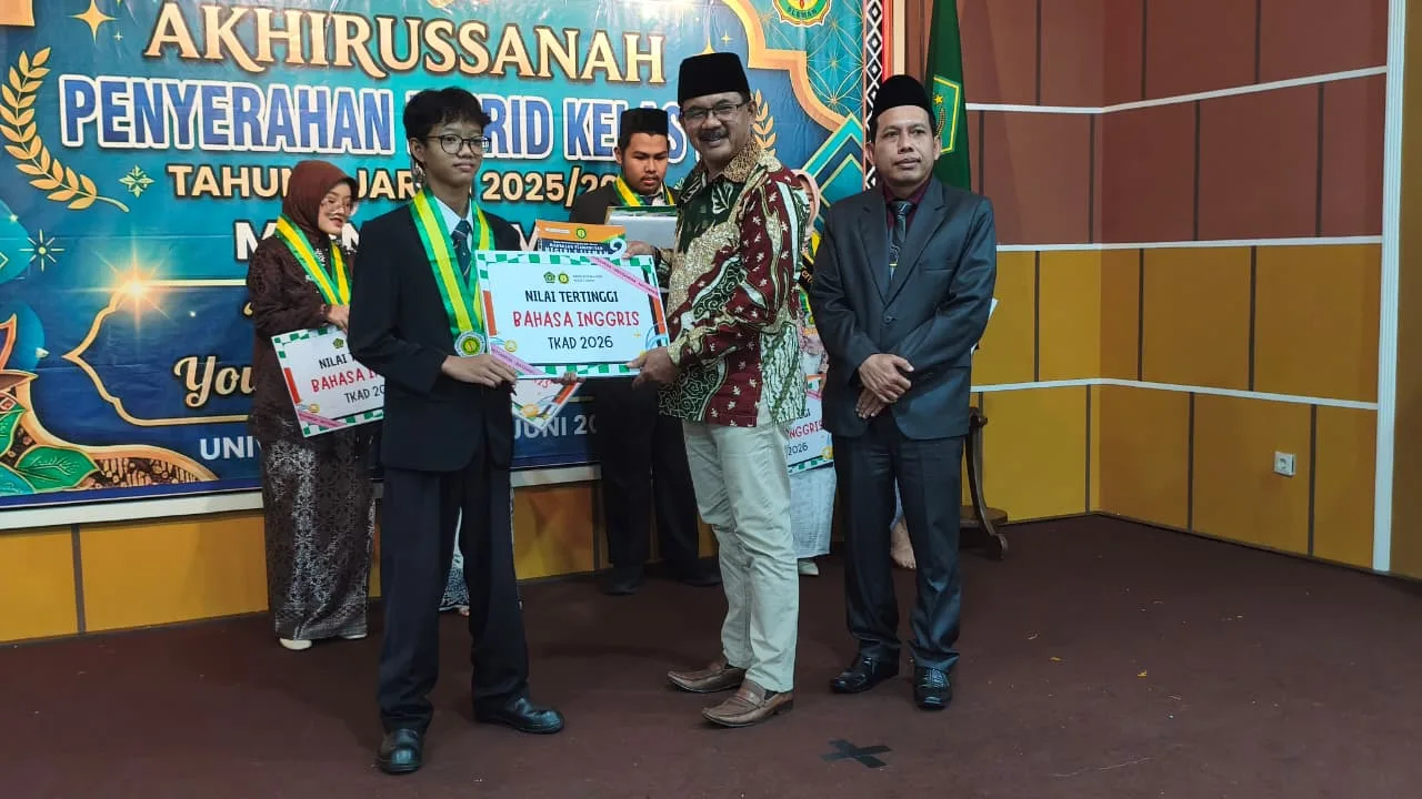 Raih Nilai Sempurna 100! Muhmmad Arsya Addhuha Fauzan Sukses Sapu Bersih Soal Bahasa Inggris TKAD Tanpa Cela