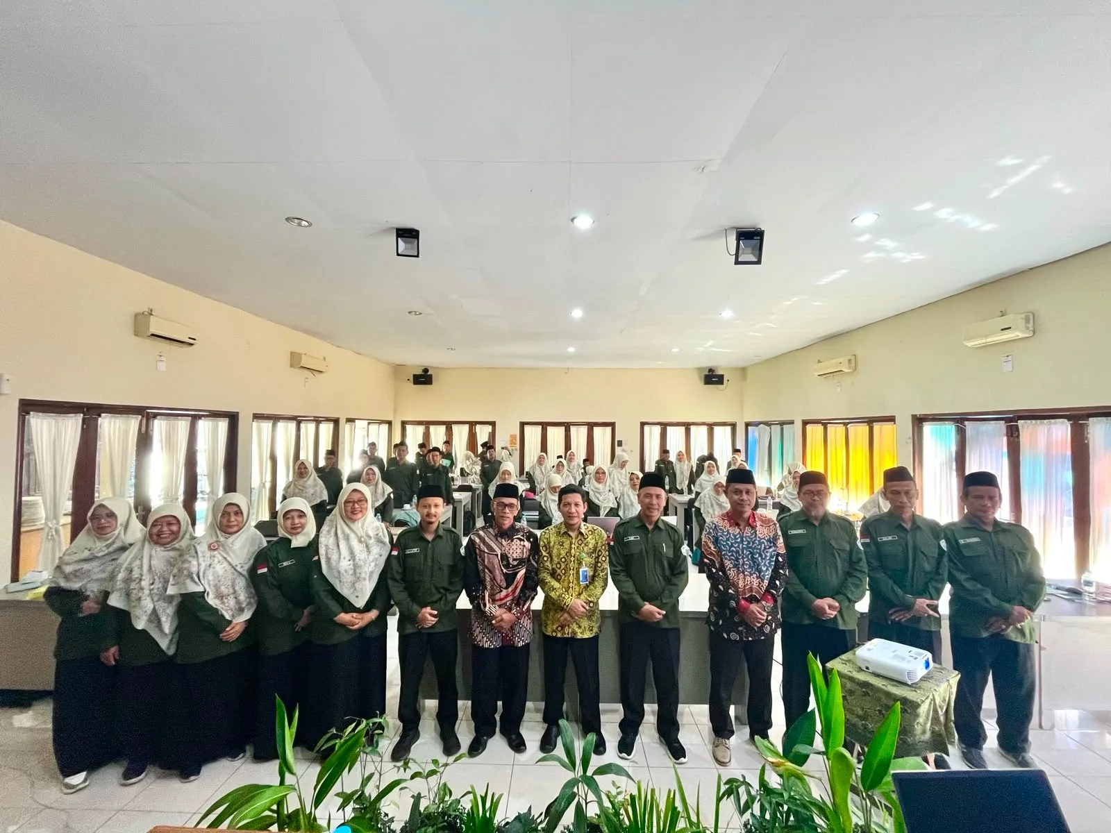 Sinergi Menuju Madrasah Unggul, MAN 5 Sleman Gelar Rapat Kerja Tahun Ajaran 2026/2027