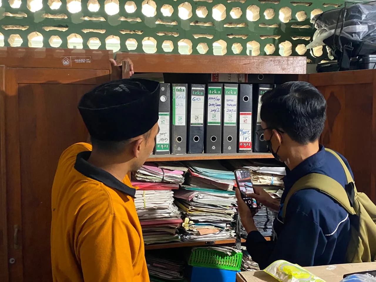 Wujudkan Tata Kelola Akuntabel, MAN 3 Sleman Lakukan Pemilahan Arsip Bersama GNSTA