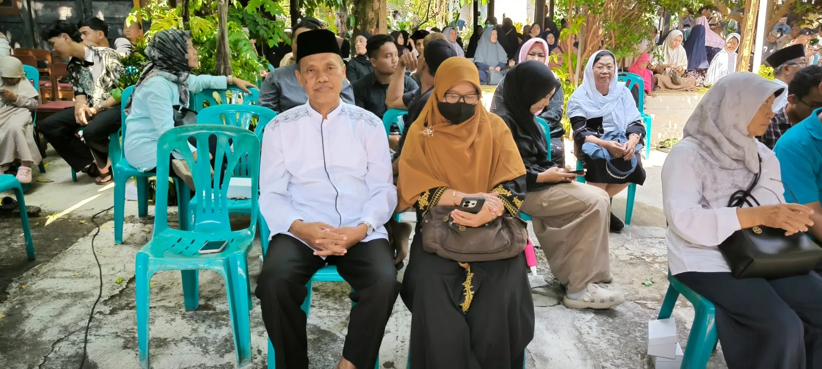 Kepala MTsN 8 Sleman Takziah dan Sampaikan Belasungkawa kepada Keluarga Tyas Endarto
