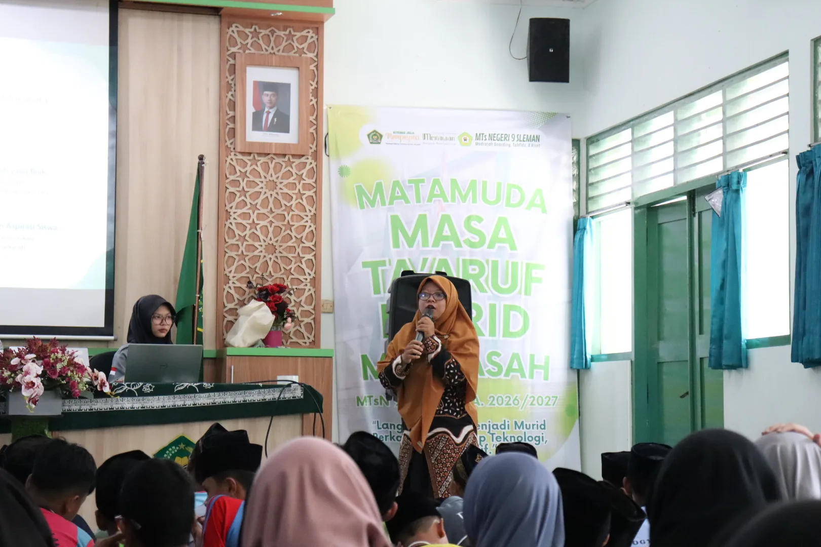 Tumbuhkan Jiwa Pemimpin, Pembina OSIS MTsN 9 Sleman Paparkan  Jadi Pengurus PEROSMA