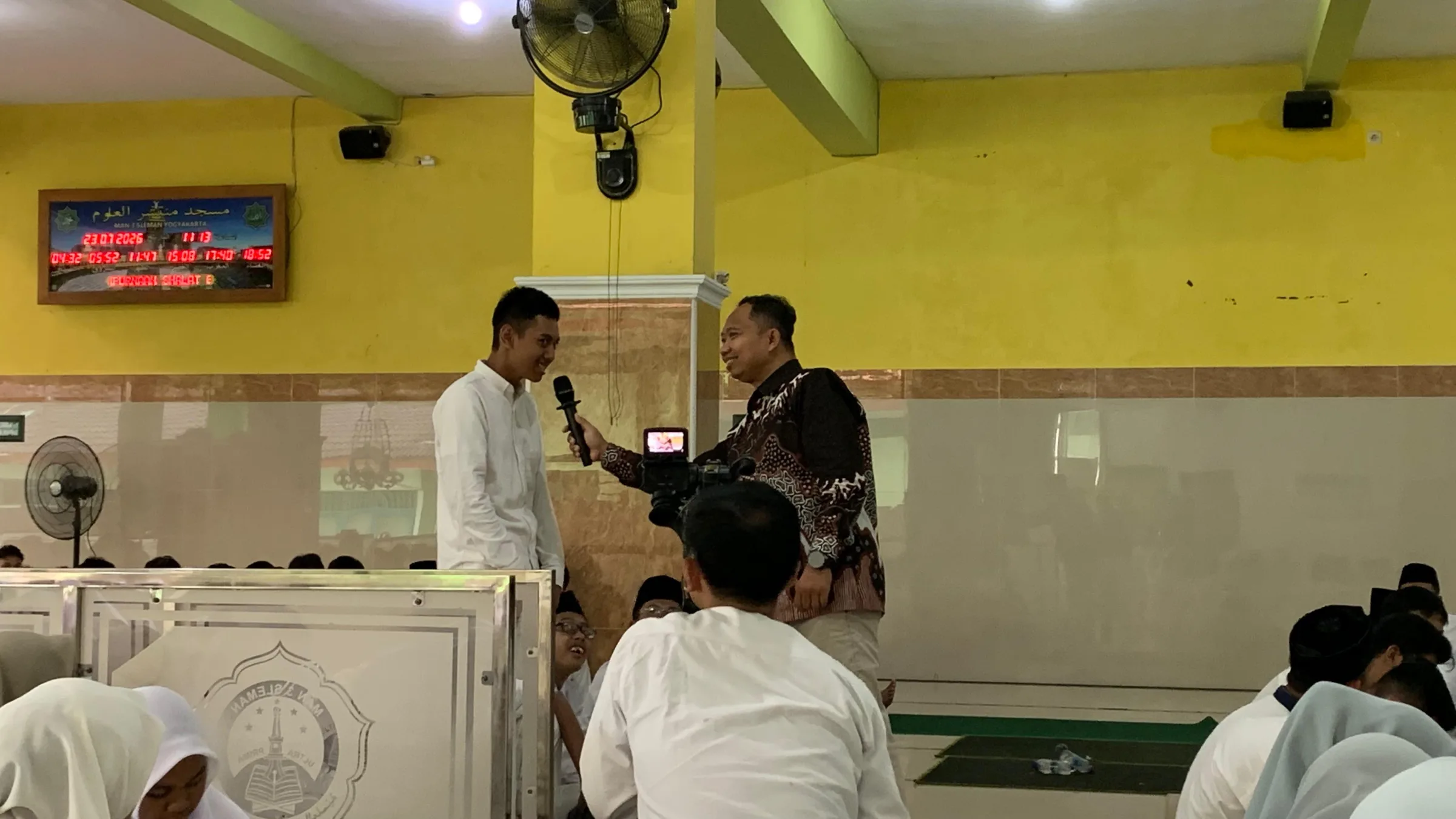 Rektor UIN Sunan Kalijaga Prof. Al Makin Dorong Murid MAN 3 Sleman Bangun Budaya Litersai Membaca