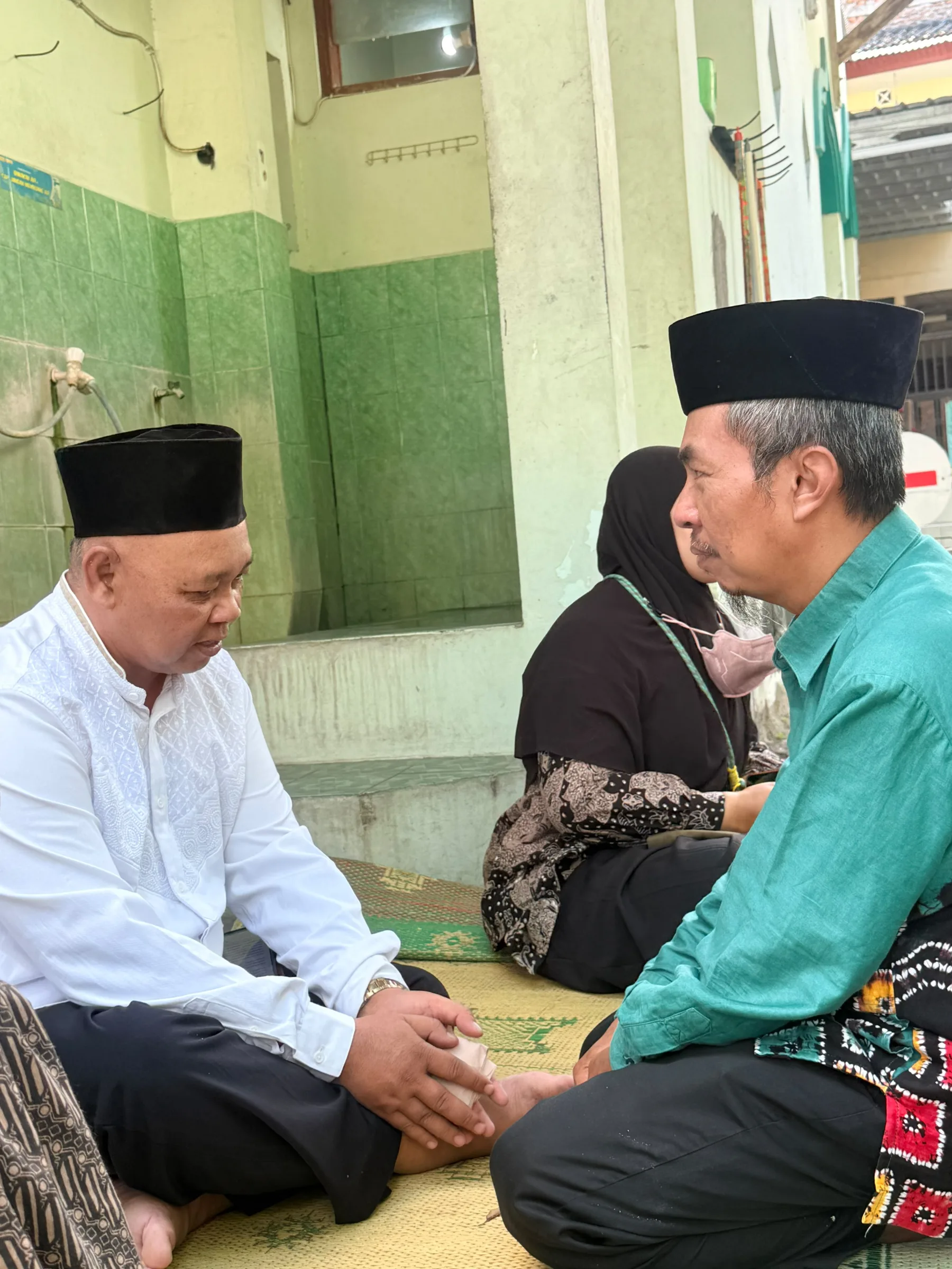 Keluarga Besar MTsN 7 Sleman Laksanakan  Takziah dan Silaturahmi Wujudkan Kepedulian Sosial