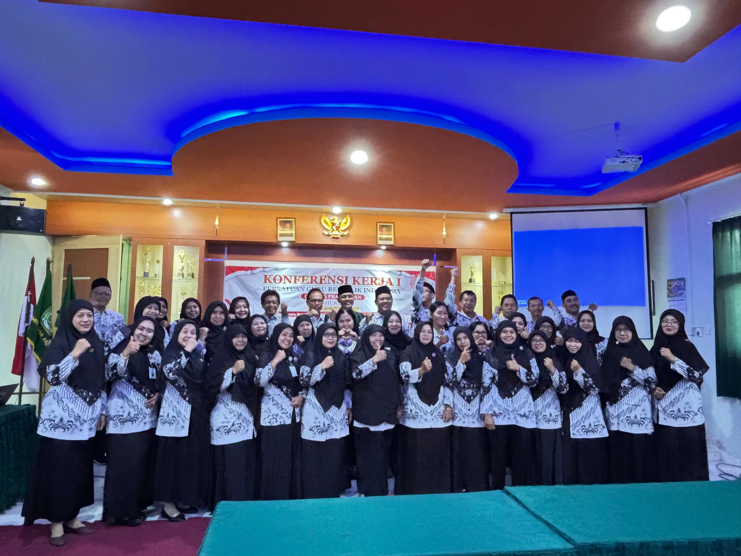 MTsN 8 Sleman Jadi Tuan Rumah Konferensi Kerja PGRI Cabang Prambanan