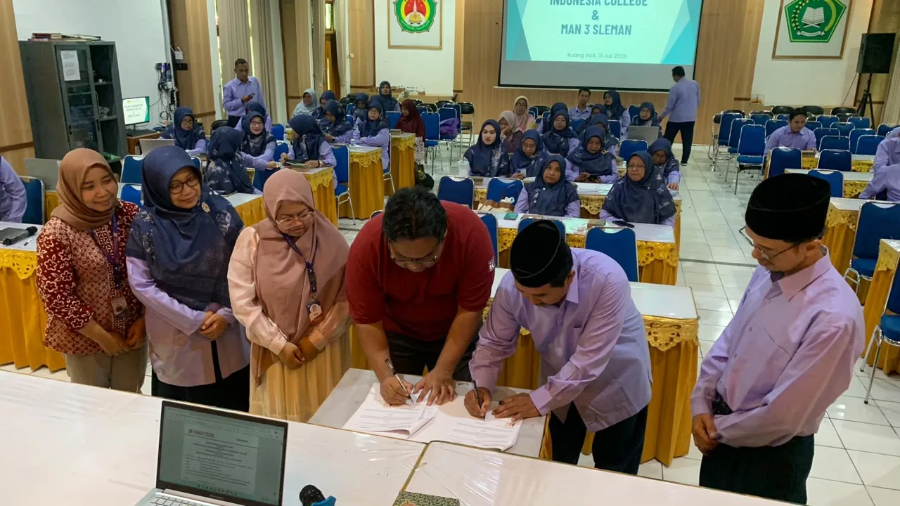 Jelang TKA, MAN 3 Sleman Resmi Teken MoU dengan Indonesia College