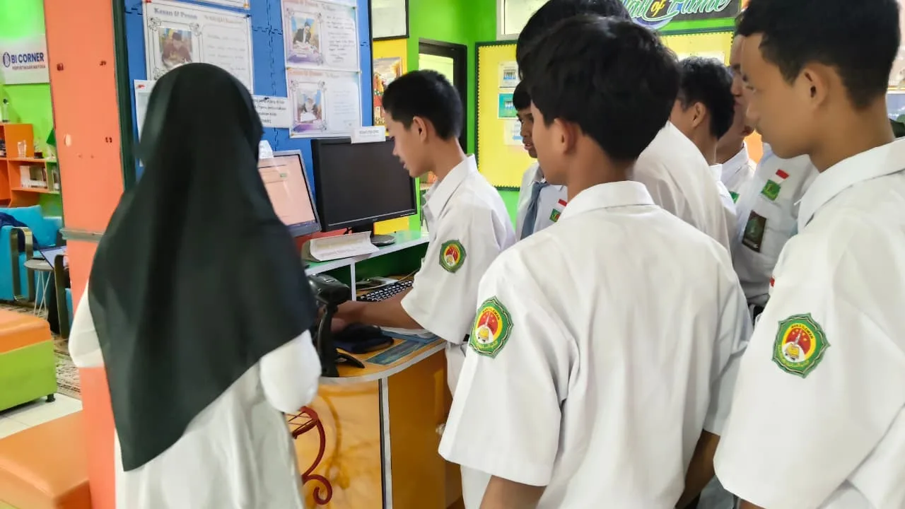 Kembangkan Budaya Literasi, PPMB-Riset MAN 3 Sleman Gelar Orientasi Perpustakaan