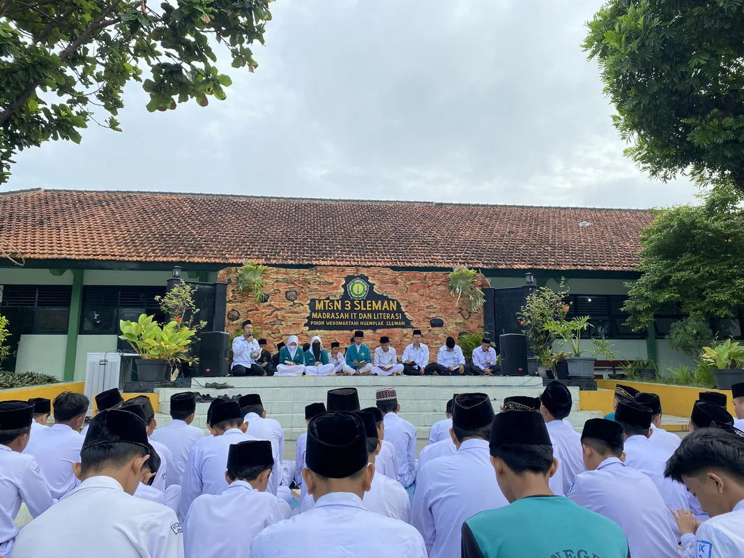 Perkuat Karakter Cinta Alquran, MTs Negeri 3 Sleman Gelar Matsanega Tasmi’ul Quran