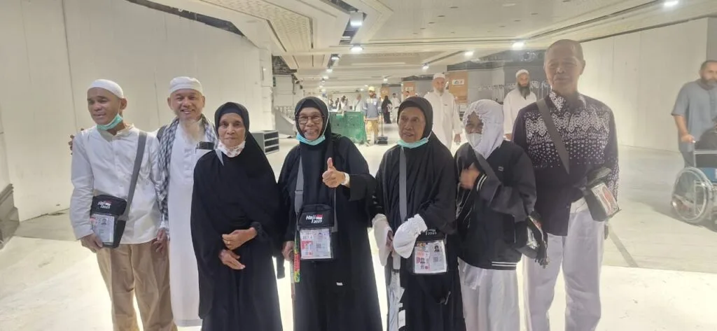 KBIHU Haromain Kloter 66 SOC Prioritaskan Thawaf Wada untuk Jemaah Lansia