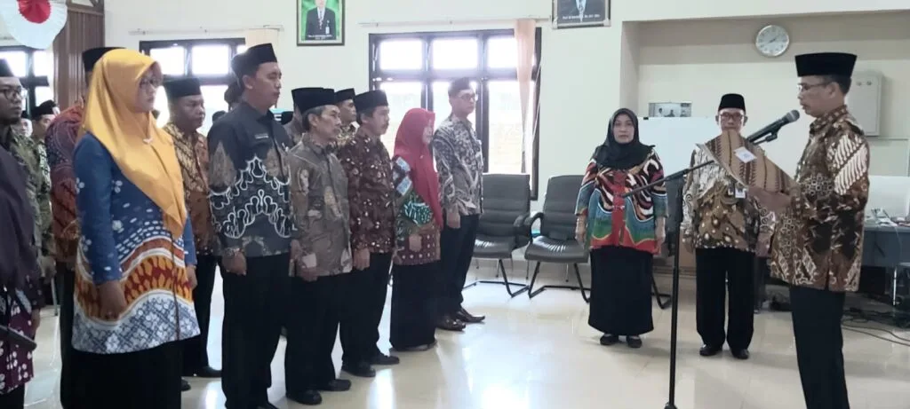 Kakan Kemenag Sleman Lantik 14 Pejabat Struktural dan Fungsional