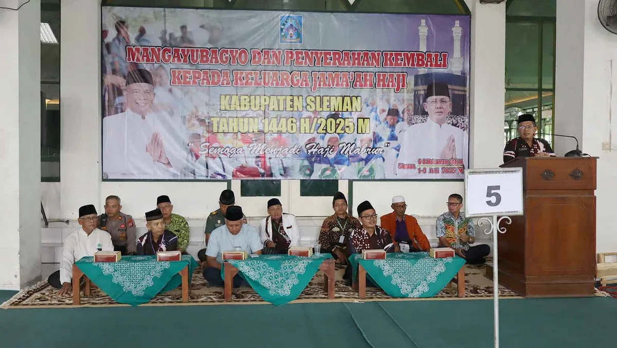 359 Jemaah Haji Sleman Kloter 67 Disambut Haru di Masjid Agung Sleman