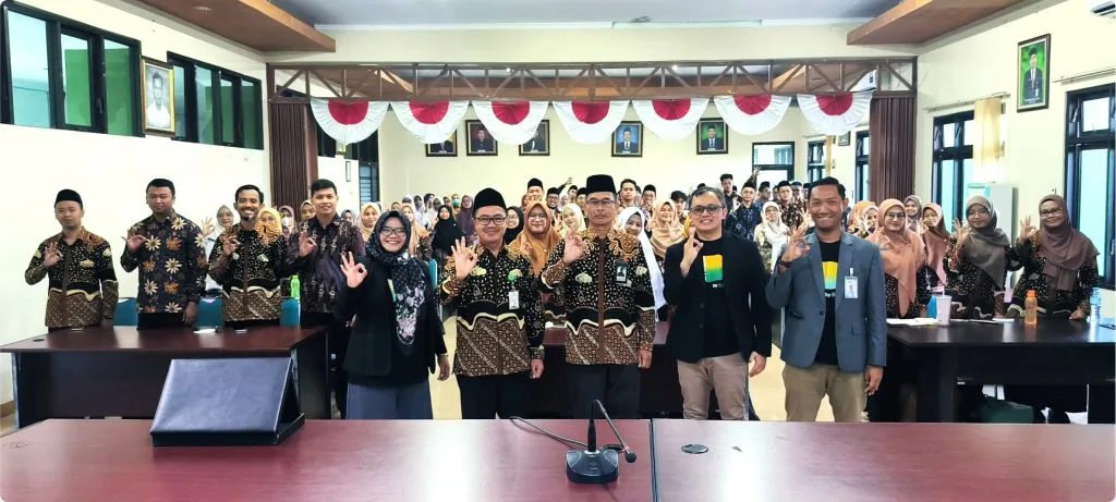 Kemenag Sleman Gelar Pembinaan ASN dan Pelatihan Service Excellent: Wujudkan Pelayanan Prima bagi Masyarakat