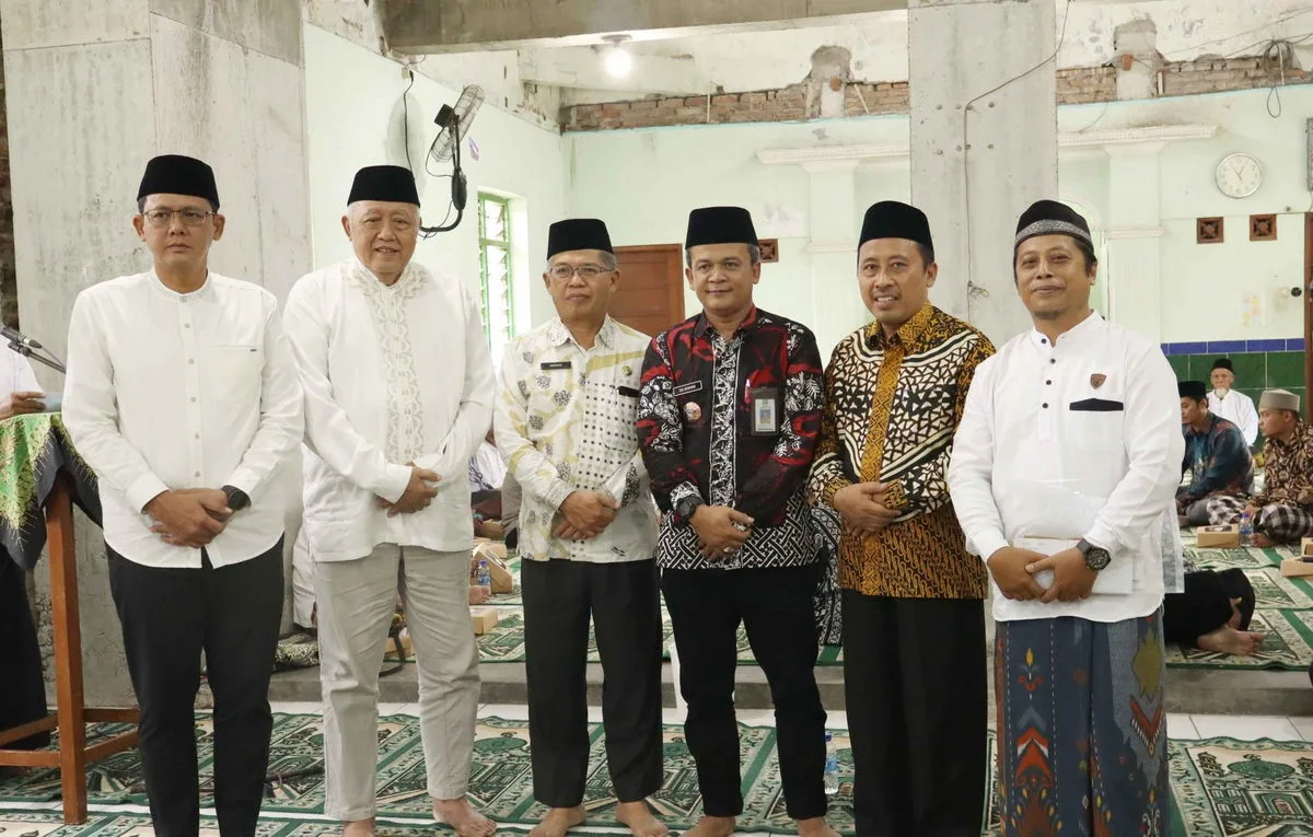 Wujudkan Kebersamaan, Kemenag Sleman Bersama Forkompimda Serahkan Dokumen Kependudukan di Safari Jumat