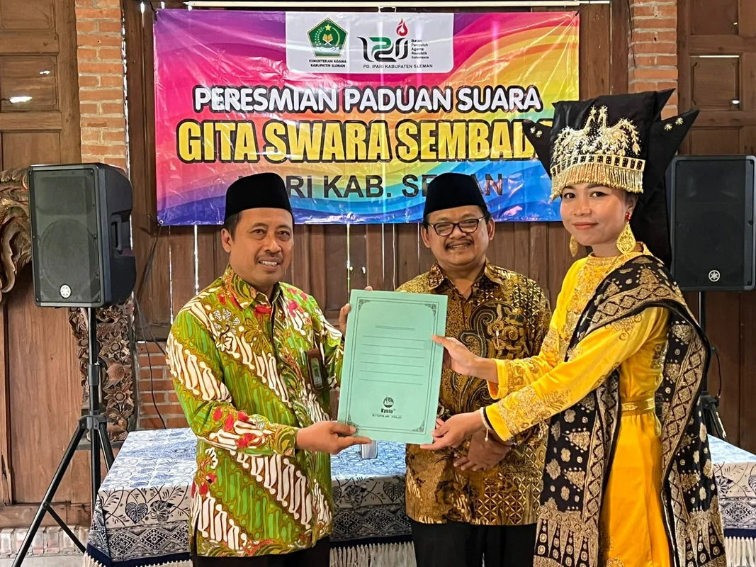 Dari Harmoni Suara Menuju Harmoni Bangsa, Kemenag Sleman Kukuhkan Tim Paduan Suara IPARI