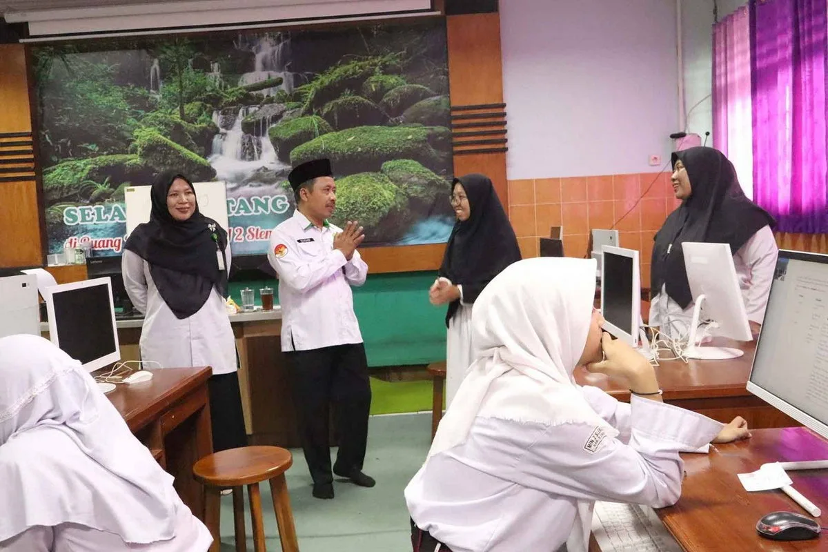 Suntik Semangat ANBK, Kakankemenag Sleman Kunjungi MIN 2 Sleman