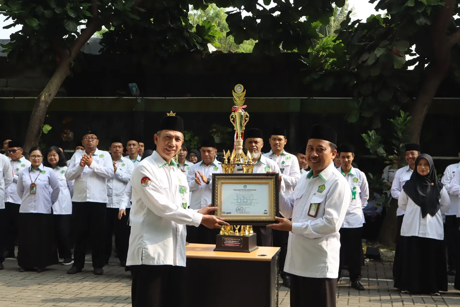 Kontingen Sleman Raih Juara Umum PKM 2025, Kemenag Sleman Terus Gaungkan Semangat Disiplin dan Prestasi